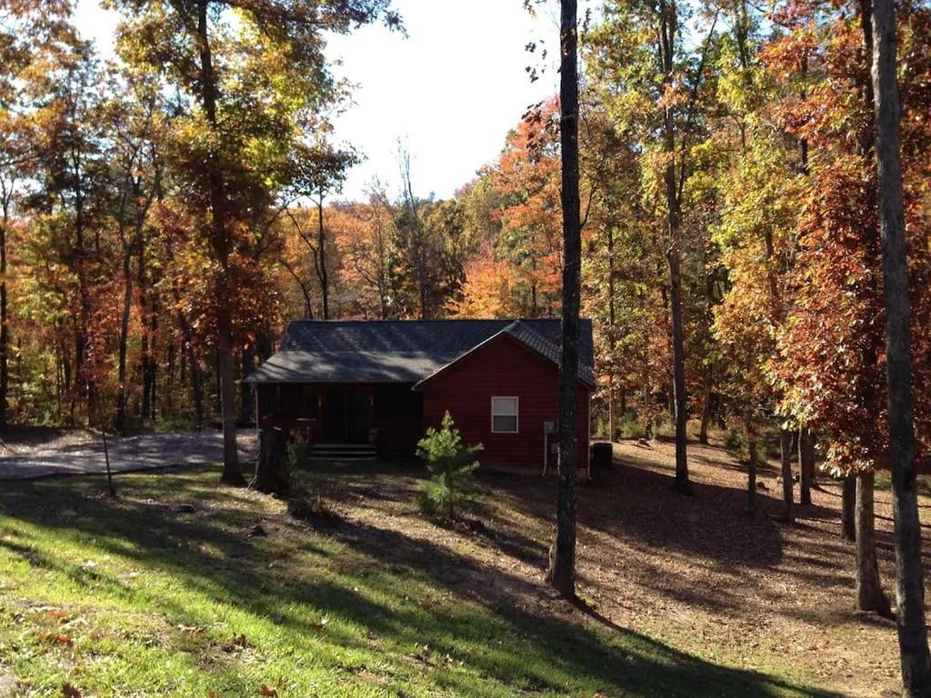 Gas Fireplace, Firepit, And Cedar Adirondack Chair Spencer Εξωτερικό φωτογραφία