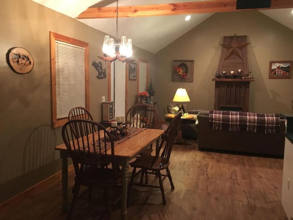 Gas Fireplace, Firepit, And Cedar Adirondack Chair Spencer Εξωτερικό φωτογραφία